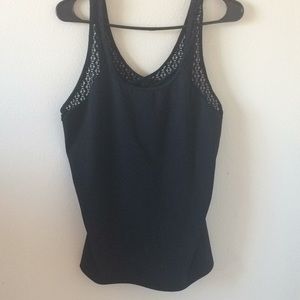 Black workout tank top